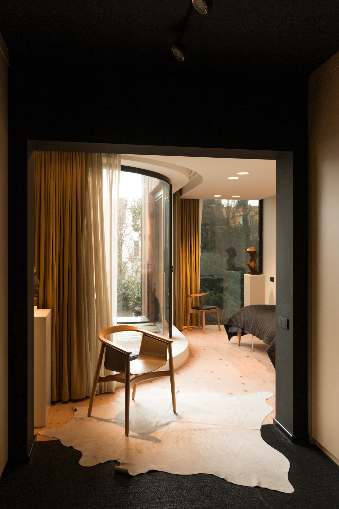 baie vitré courbe design intérieur contemporain