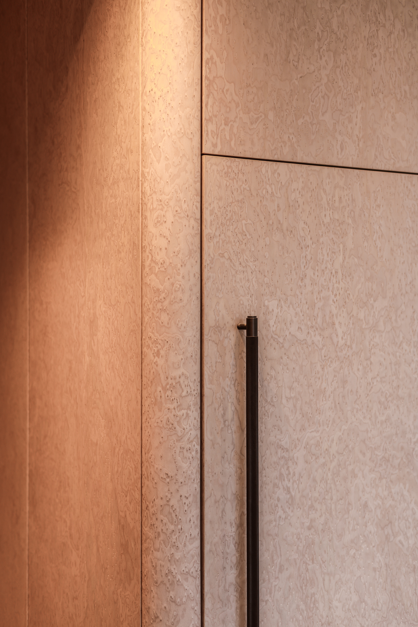 détail menuiserie sur mesure érable, poignée buster&punch