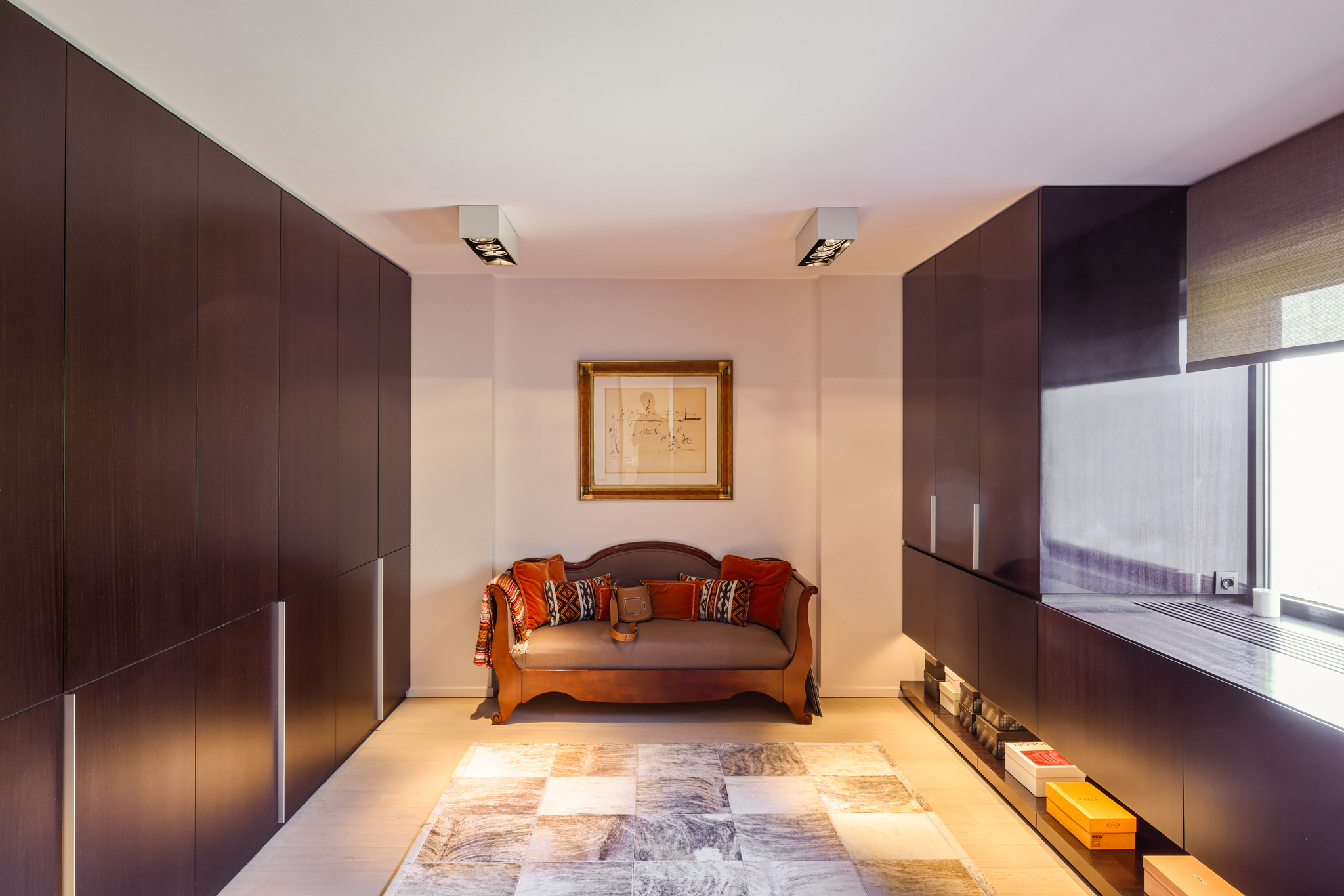 dressing menuiserie sur mesure, rénovation luxueuse d'une villa