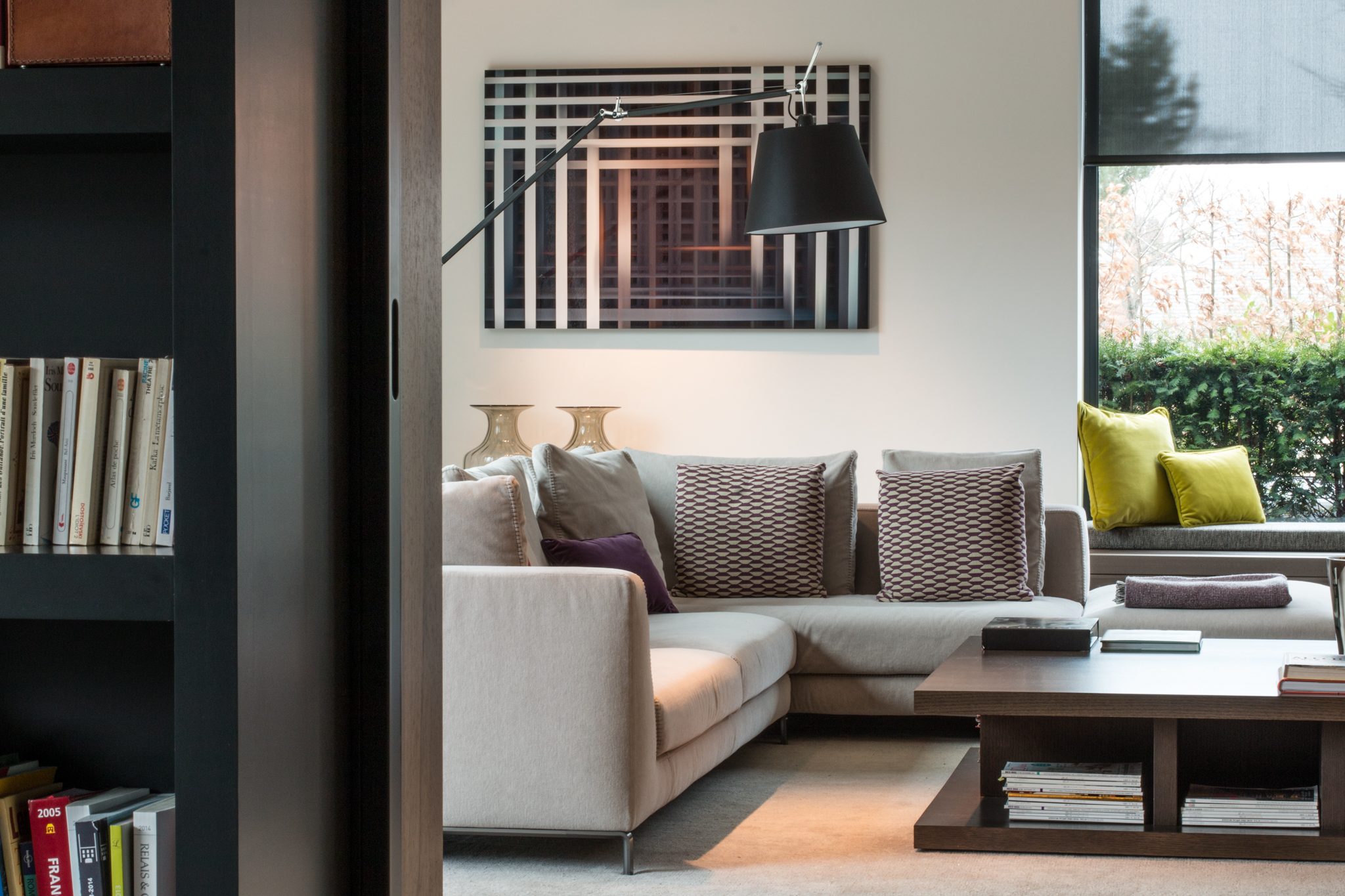 rénovation contemporaine d'un villa de luxe, lambris bois, mobilier sur mesure et design