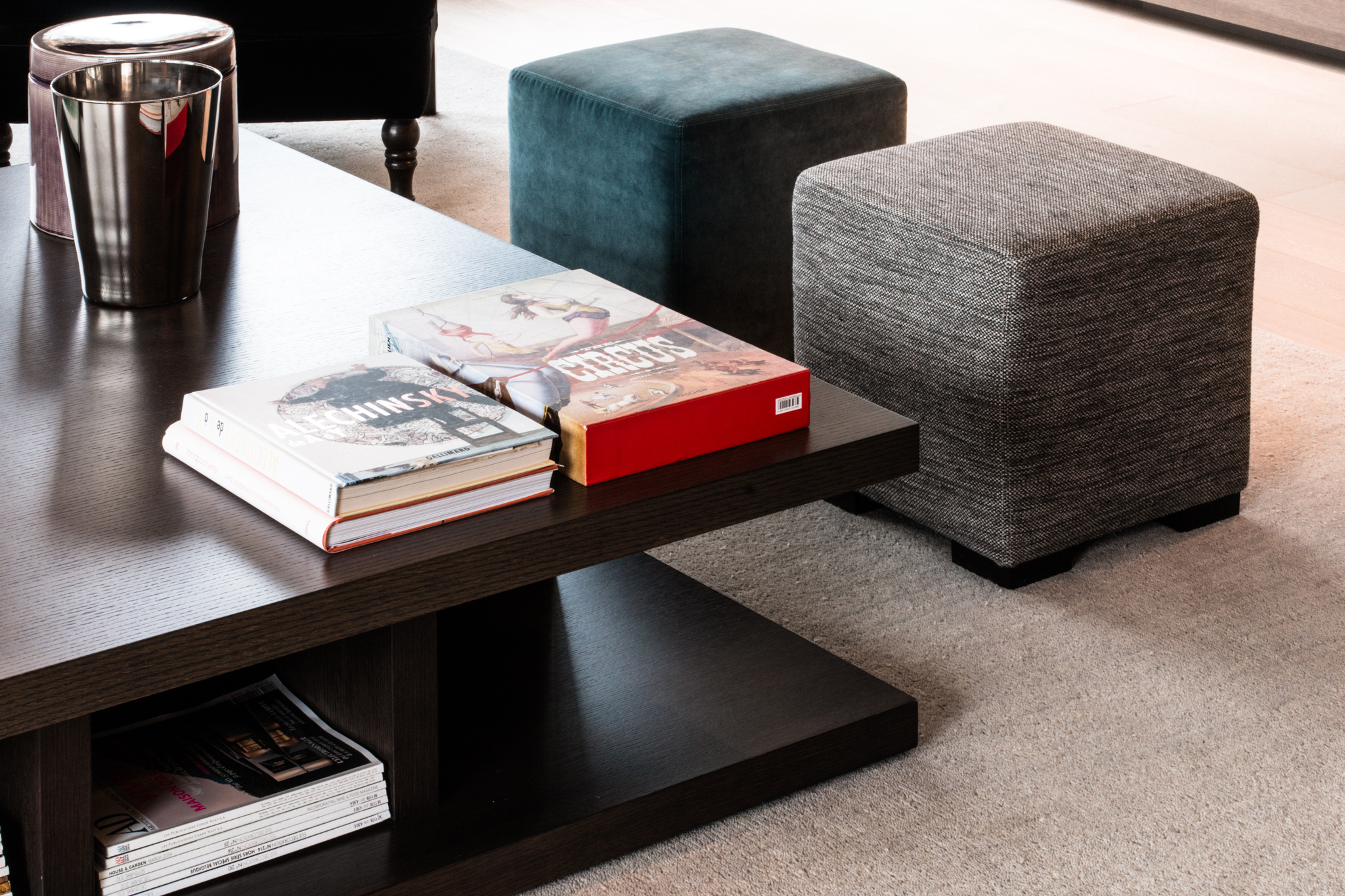 détail table basse en bois