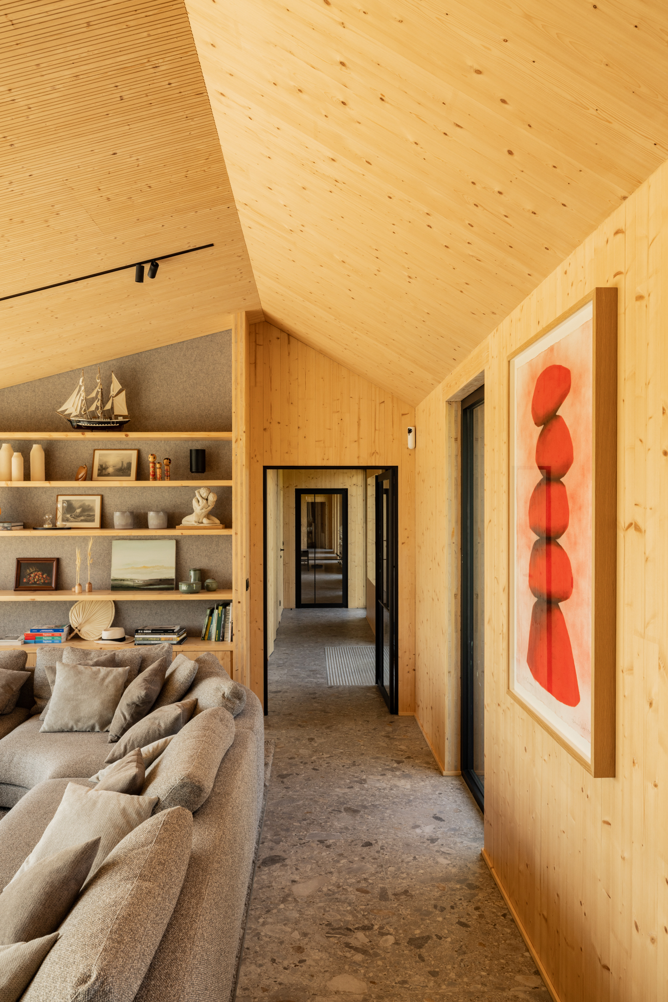 Design épuré et chaleureux dans maison écologique en CLT