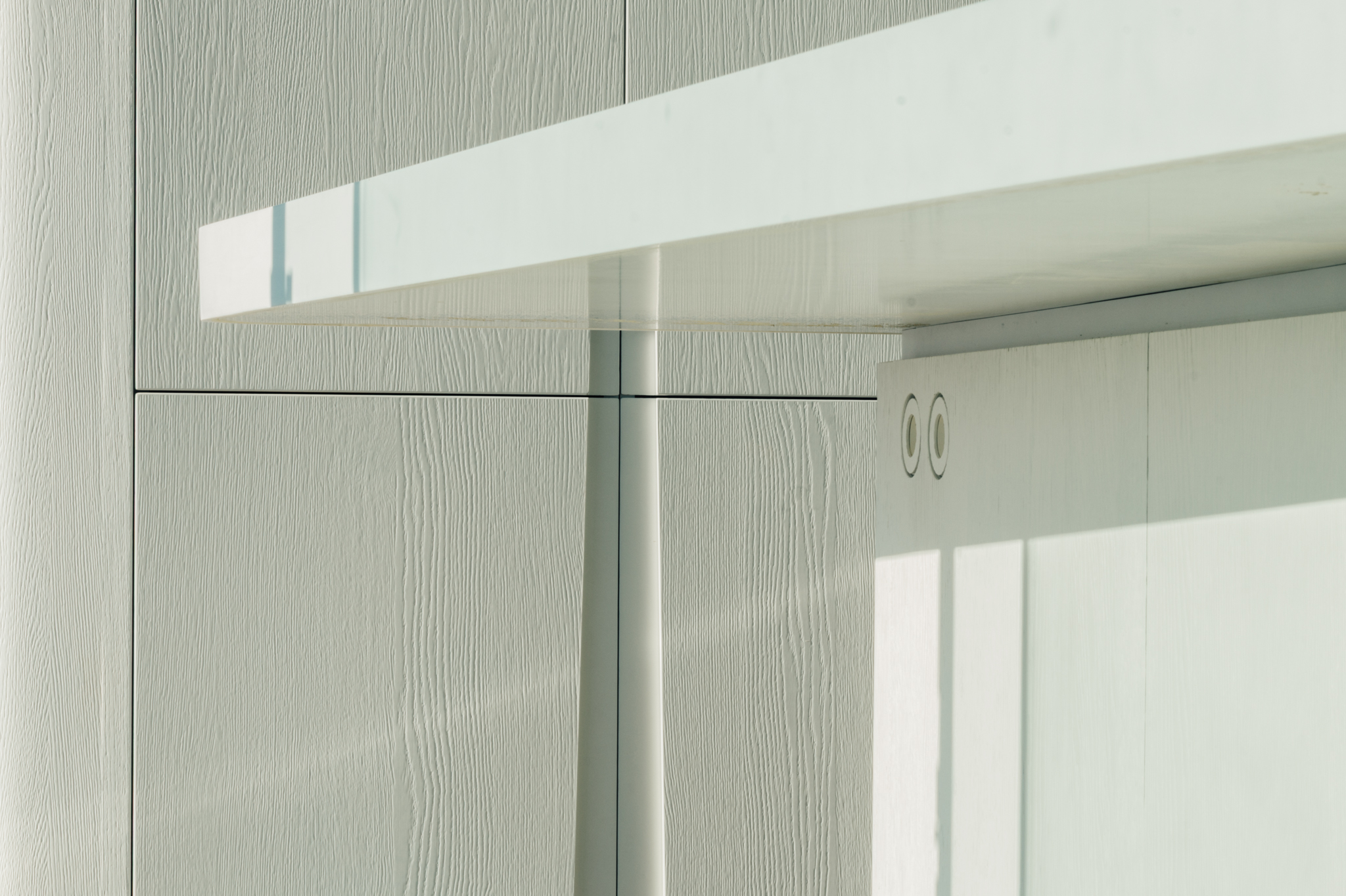 Façades de cuisine en bois laqué blanc