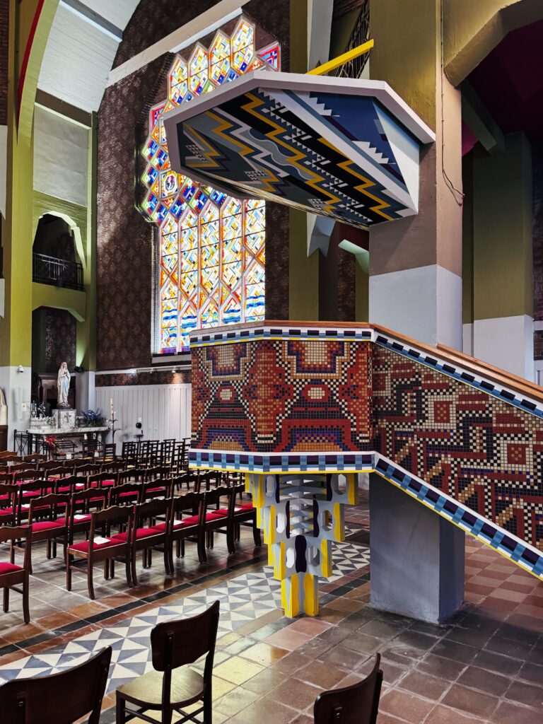 COMINES - Photographie de l'intérieur de l'église Saint-Chrysole, pas très loin de mon village d'enfance